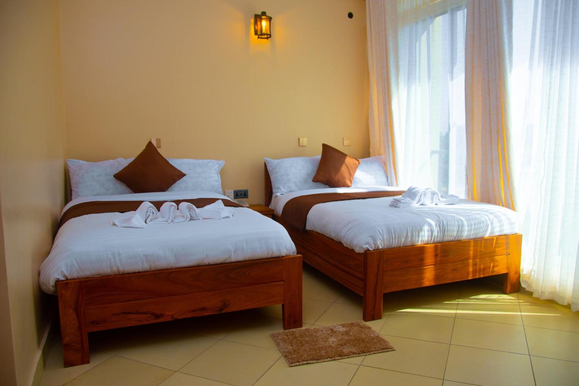 Aves Executive Hotel Arusha Exterior photo